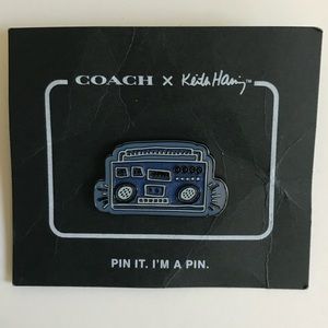 Coach x Keith Haring Boombox Pin (w gift box)